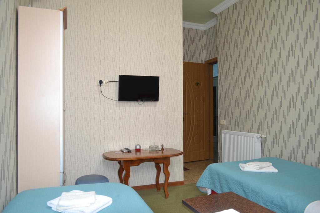 Hotel Elite House Батуми Екстериор снимка