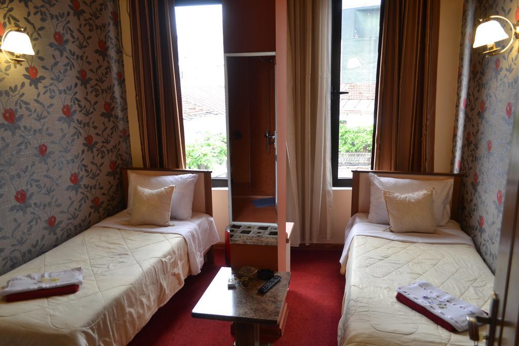 Hotel Elite House Батуми Екстериор снимка